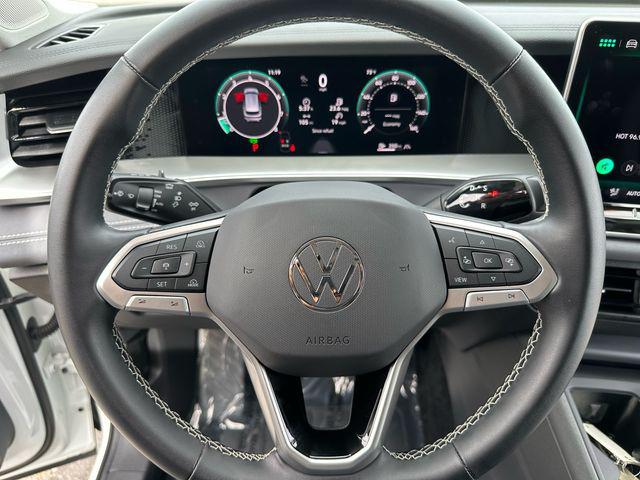 2026 Volkswagen Tiguan SE - Photo 12