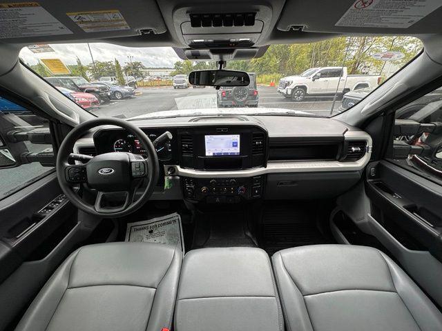2025 Ford F-350 XL 2025 Ford F-350 XL