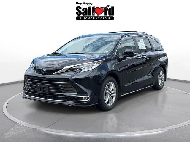 2022 Toyota Sienna Limited