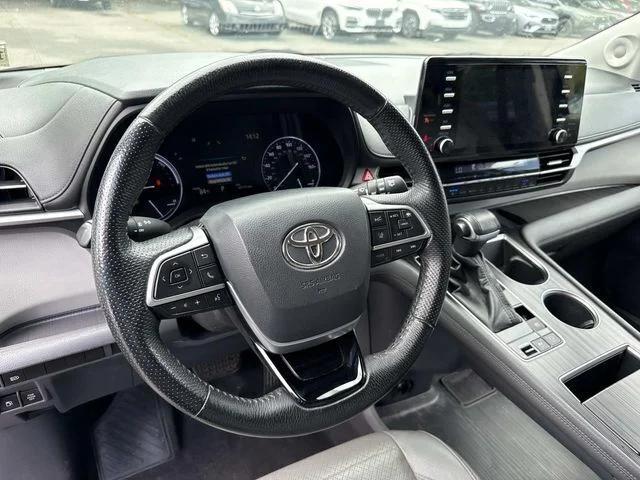 2022 Toyota Sienna Limited