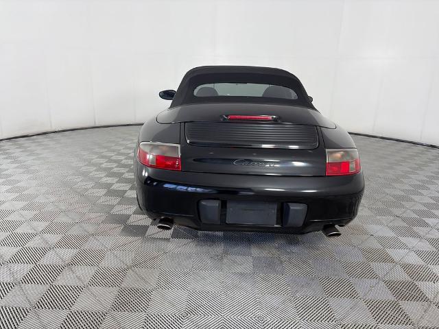 2001 Porsche 911 Carrera 4