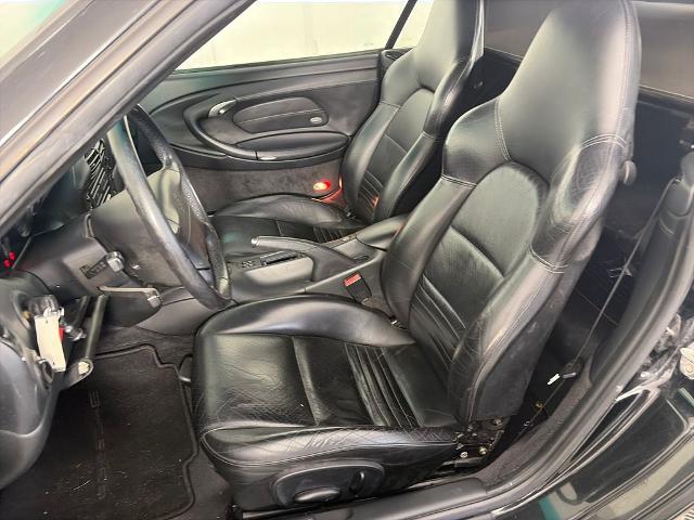 2001 Porsche 911 Carrera 4