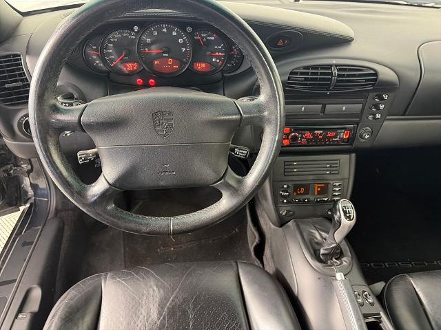 2001 Porsche 911 Carrera 4
