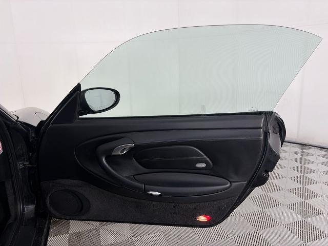 2001 Porsche 911 Carrera 4