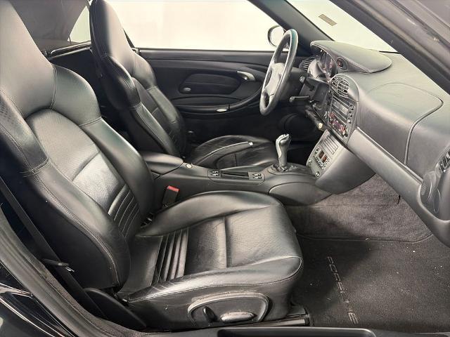 2001 Porsche 911 Carrera 4