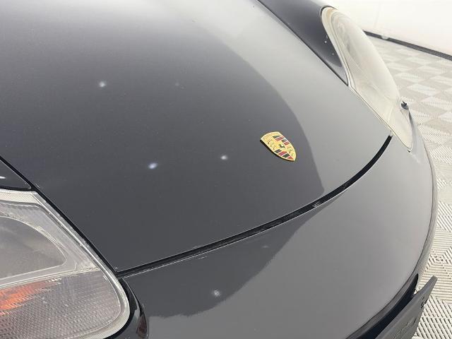 2001 Porsche 911 Carrera 4