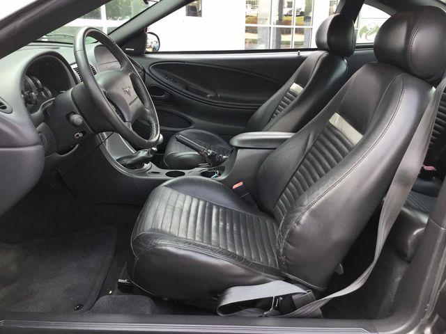 2003 Ford Mustang Mach 1