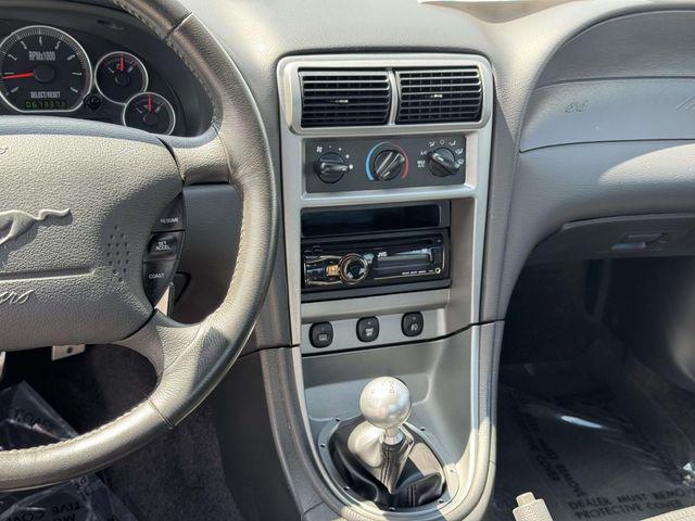 2003 Ford Mustang Mach 1
