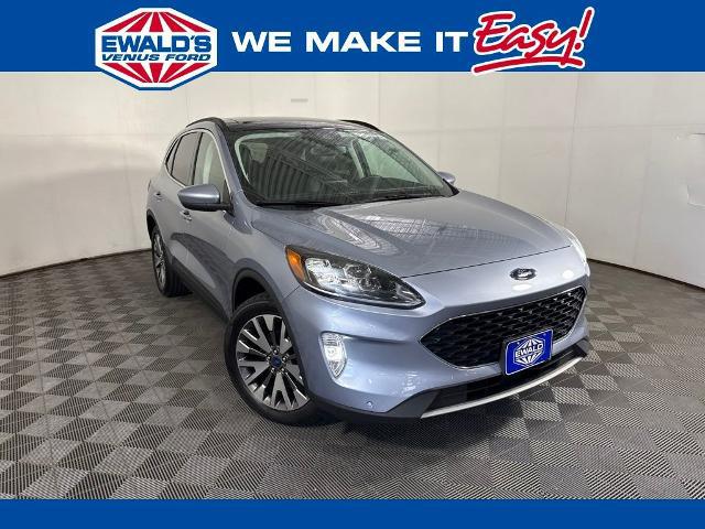 2022 Ford Escape Titanium Hybrid for sale in Cudahy, WI