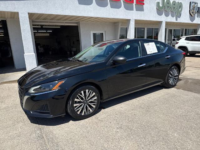 2024 Nissan Altima SV FWD for sale in Hutchinson, KS