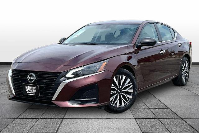 2024 Nissan Altima SV FWD for sale in Hutchinson, KS