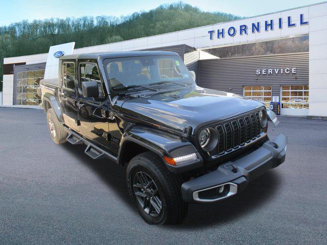 2025 Jeep Gladiator Sport S for sale in Chapmanville, WV