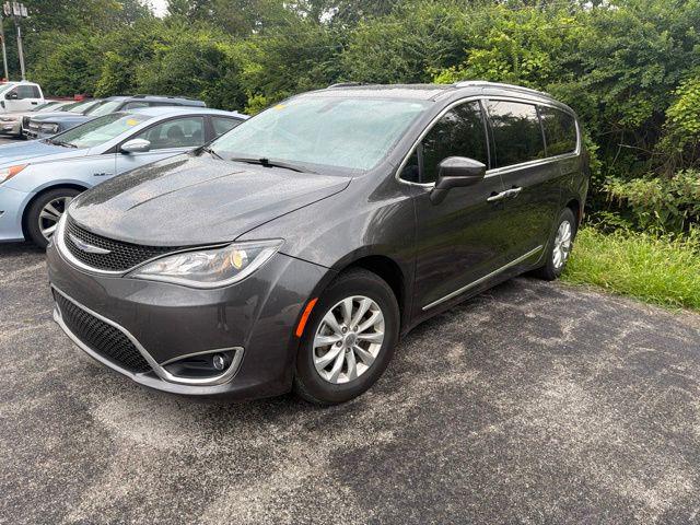 2019 Chrysler Pacifica Touring L for sale near Fostoria, OH