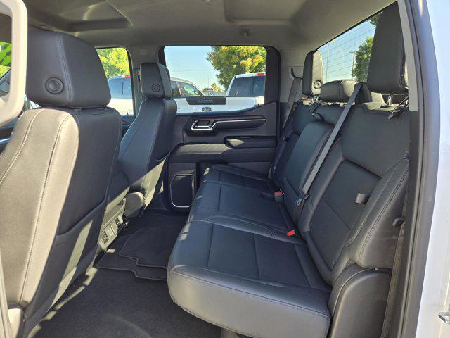2024 GMC Sierra 1500 4WD Crew Cab Short Box SLT