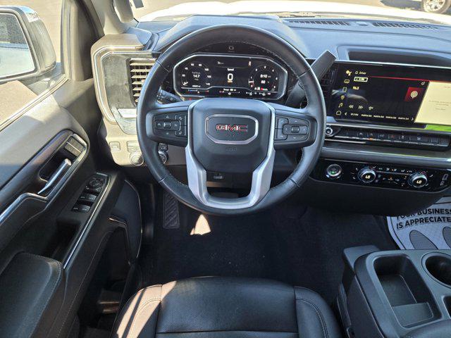 2024 GMC Sierra 1500 4WD Crew Cab Short Box SLT