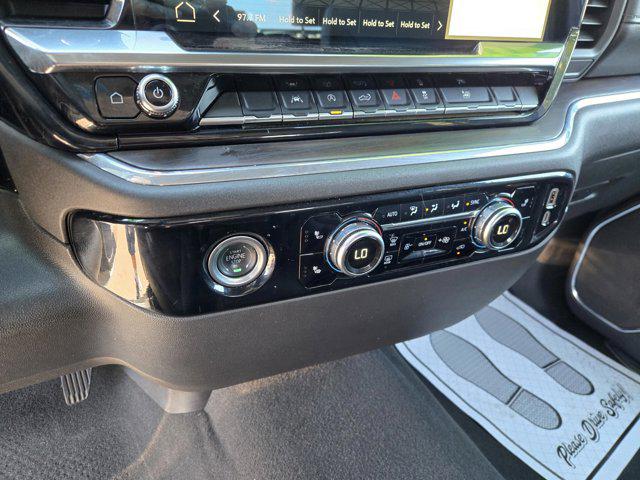 2024 GMC Sierra 1500 4WD Crew Cab Short Box SLT