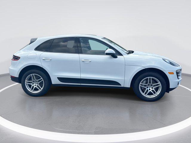 2017 Porsche Macan Base