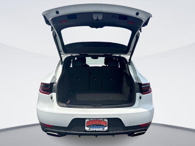 2017 Porsche Macan Base