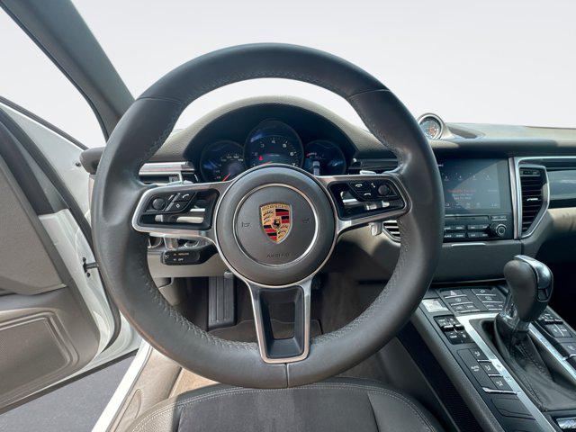 2017 Porsche Macan Base
