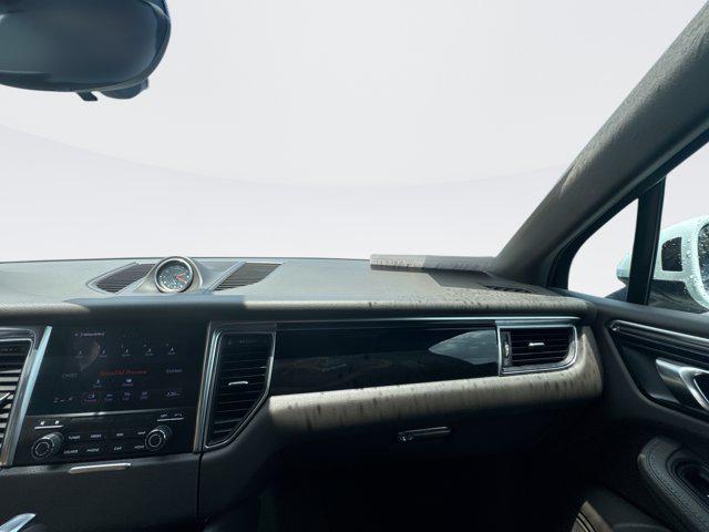 2017 Porsche Macan Base