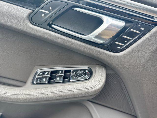 2017 Porsche Macan Base