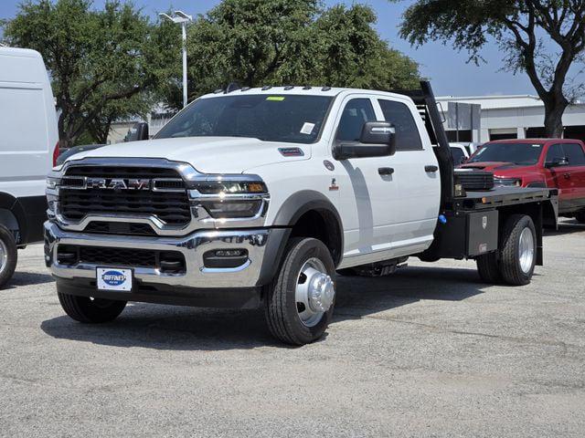 2026 RAM 5500 Chassis RAM 5500 TRADESMAN CHASSIS CREW CAB 4X4 84 CA