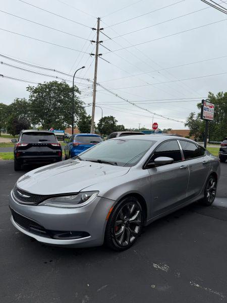 2015 Chrysler 200 S for sale in Urbana, IL
