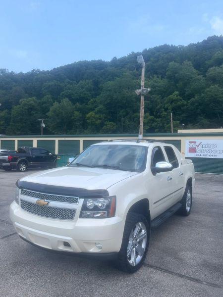 2013 Chevrolet Avalanche LTZ for sale in Nitro, WV