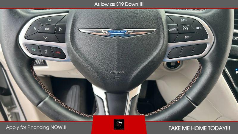 2017 Chrysler Pacifica Touring-L