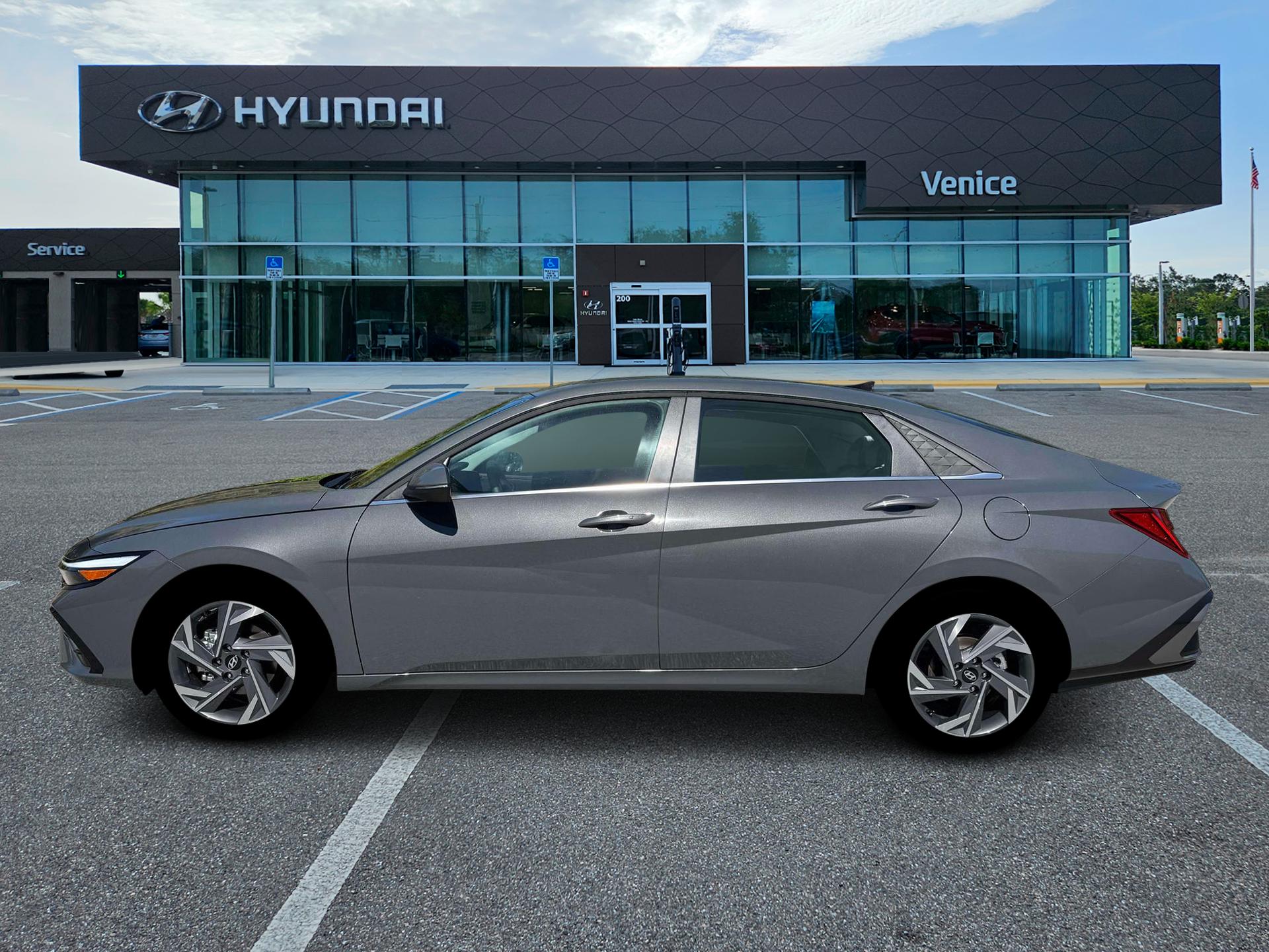 2026 Hyundai ELANTRA Limited - Image 3
