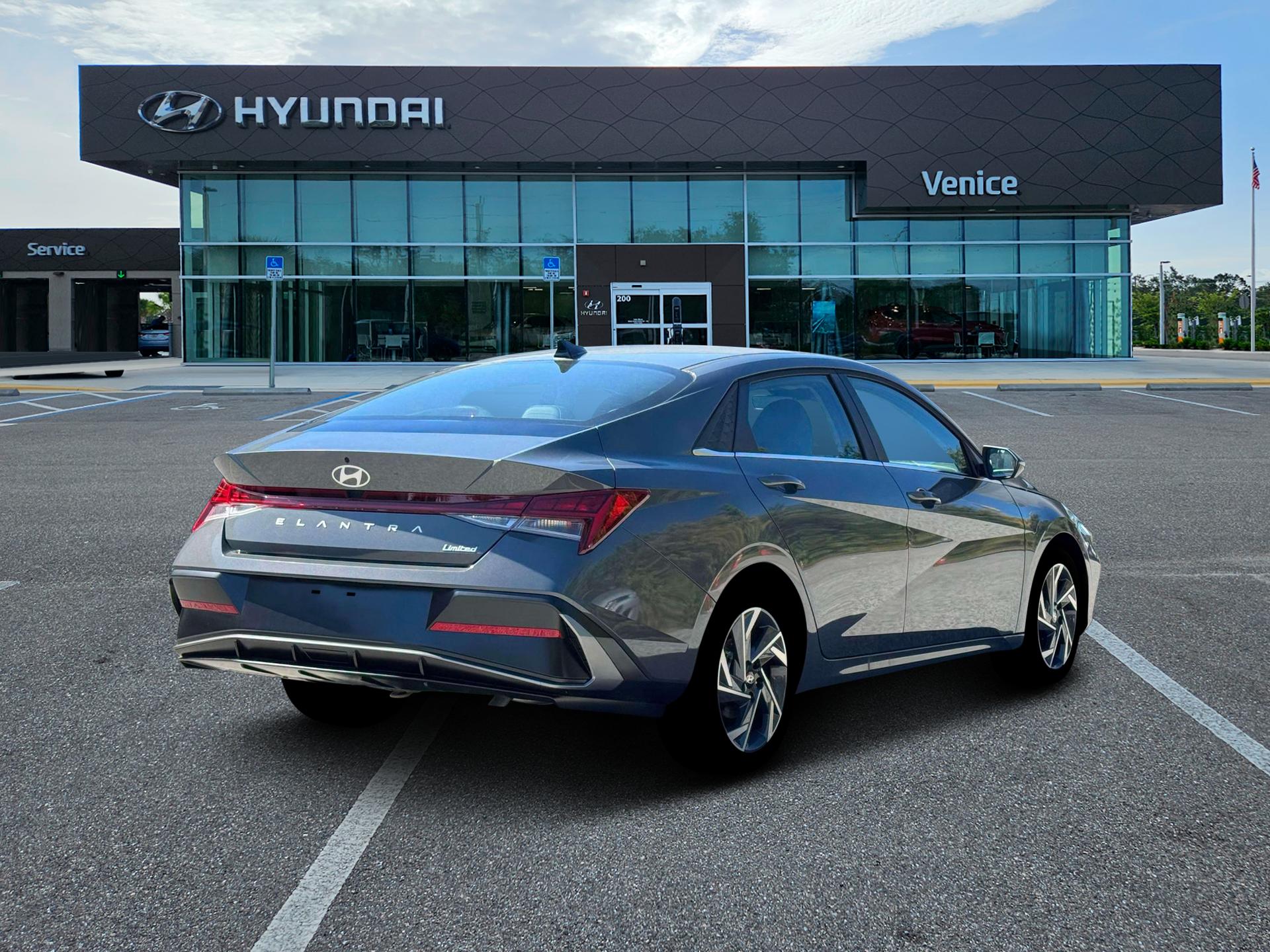 2026 Hyundai ELANTRA Limited - Image 5
