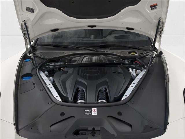 2026 Porsche Panamera 4