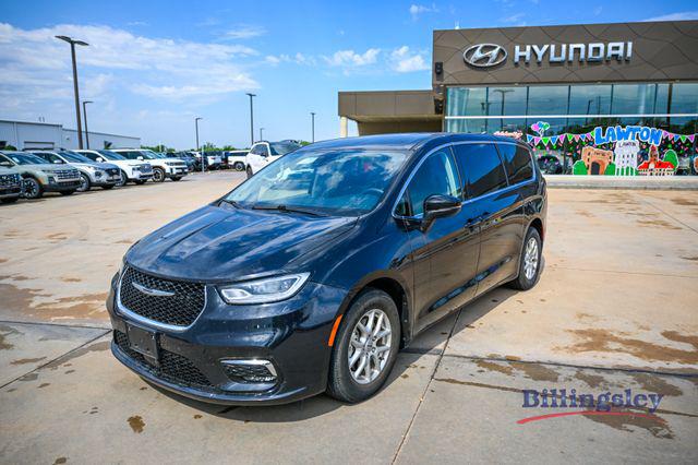 2023 Chrysler Pacifica Touring L for sale in Lawton, OK