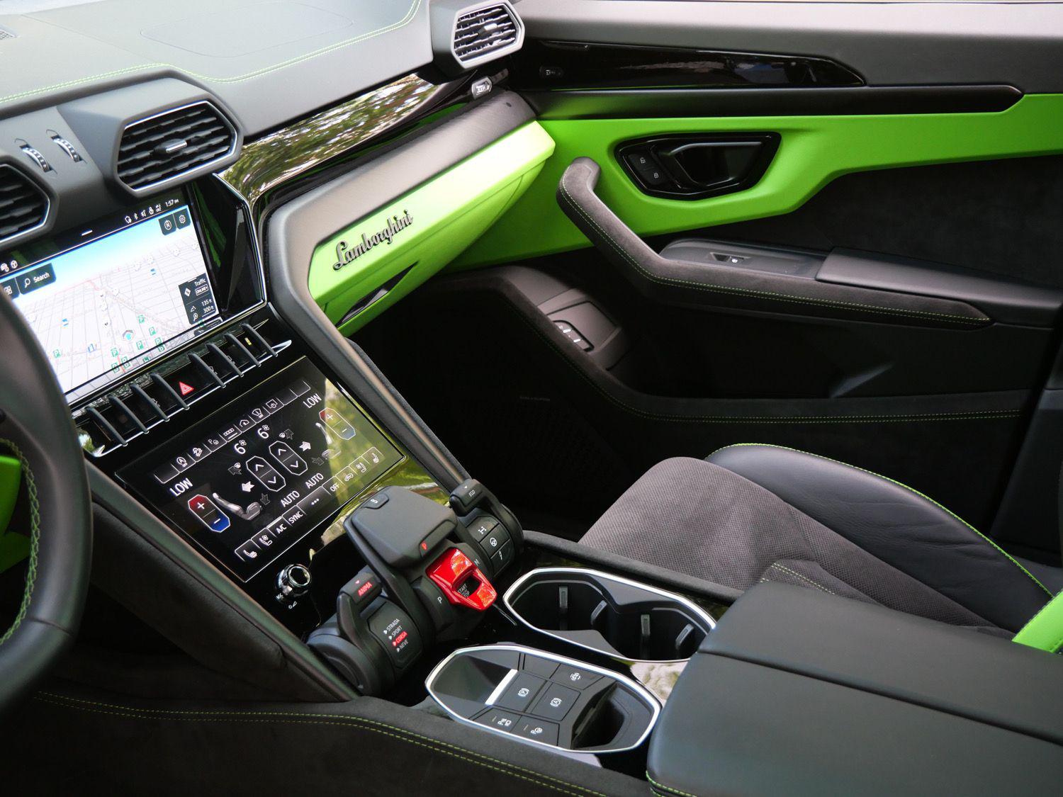 2024 Lamborghini Urus S - Photo 15