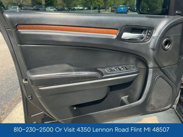 2013 Chrysler 300 John Varvatos Luxury Edition AWD