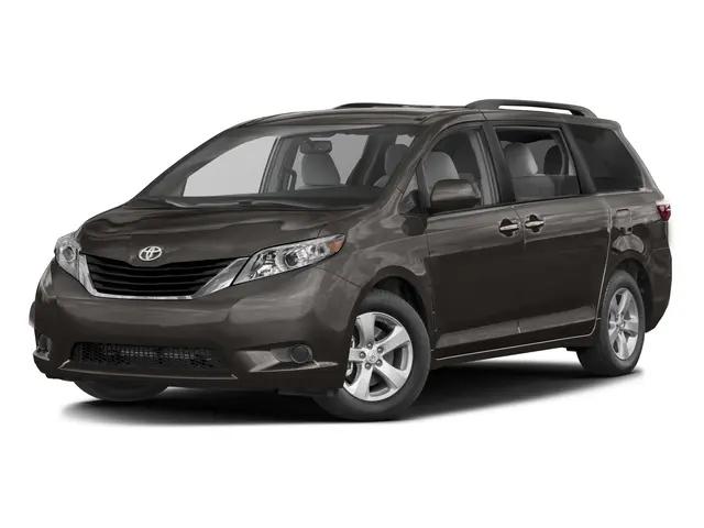 2017 Toyota Sienna LE 8 Passenger for sale in Janesville, WI
