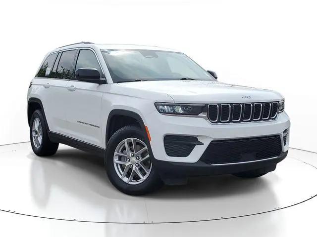 2023 Jeep Grand Cherokee Laredo 4x4 for sale in Lansing, MI
