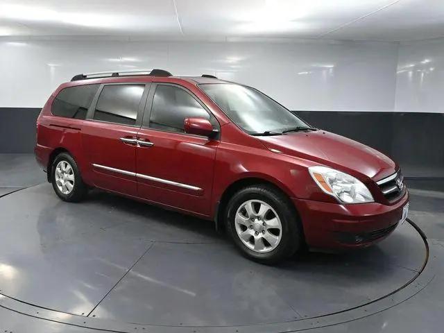 2008 Hyundai Entourage GLS for sale in St. Cloud, MN