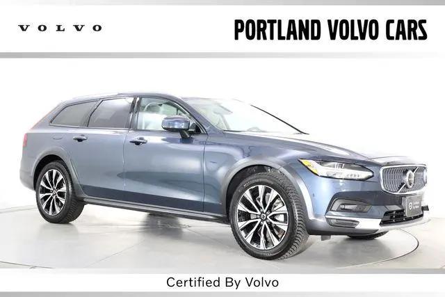 2025 Volvo V90 Cross Country Plus, B6 AWD Gas mild hybrid for sale in Scarborough, ME