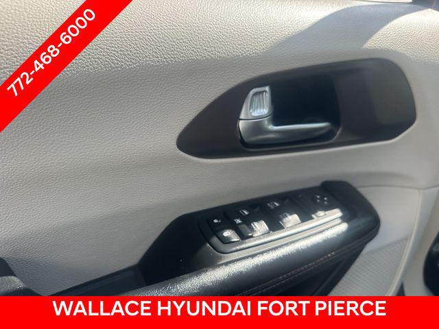 2019 Chrysler Pacifica Touring L