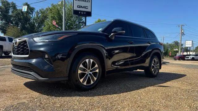 2021 Toyota Highlander XLE for sale in Many, LA