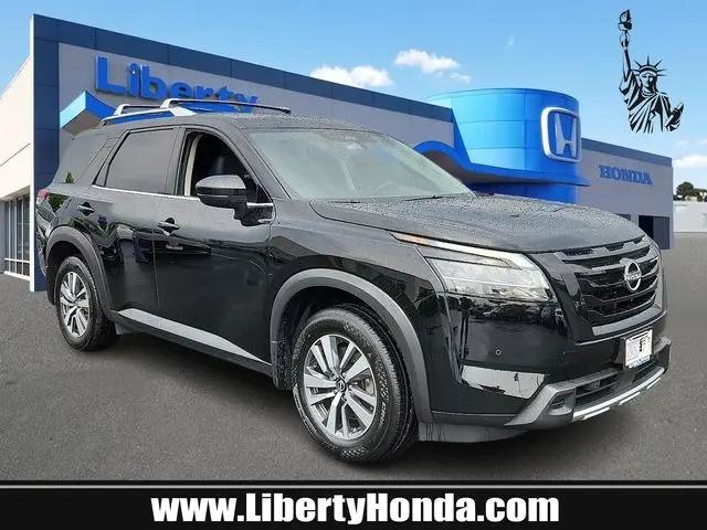 2023 Nissan Pathfinder SL 4WD for sale in Hartford, CT