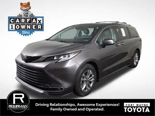2024 Toyota Sienna Limited for sale in Fort Wayne, IN