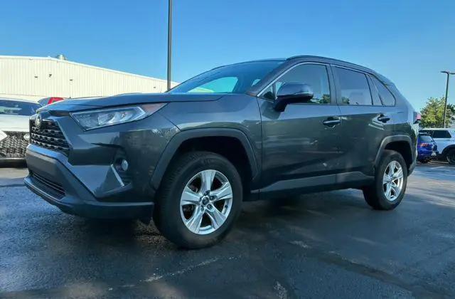 2021 Toyota RAV4 XLE for sale in Rochester Hills, MI