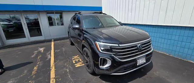 2024 Volkswagen Atlas 2.0T SE w/Technology for sale in Plymouth, WI