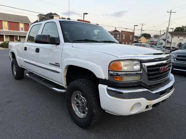 2005 GMC Sierra 2500HD SLE for sale in Whitehall, PA