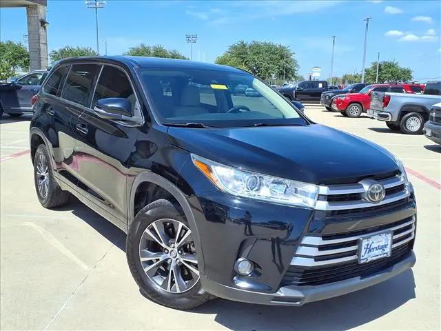 2017 Toyota Highlander LE Plus for sale in Rockwall, TX