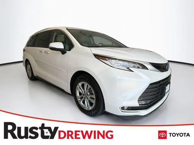 2025 Toyota Sienna Limited for sale in Jefferson City, MO