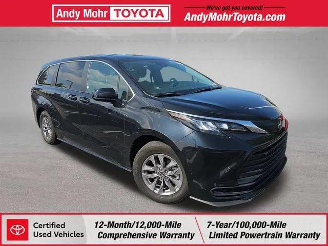 2025 Toyota Sienna LE for sale in Avon, IN