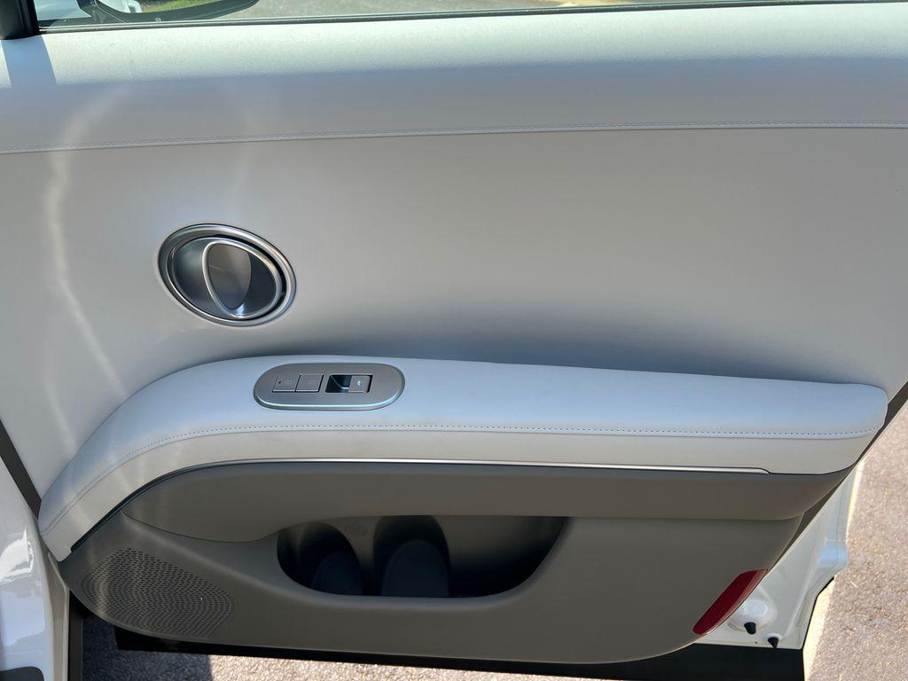 New 2026 White Hyundai SE FWD image 15